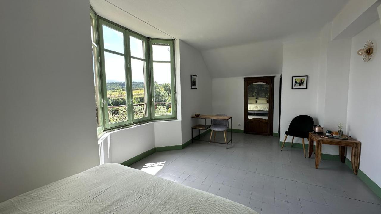 Chambre Tropicale Au Domaine De L'Aven Villeneuve-Minervois Exteriör bild
